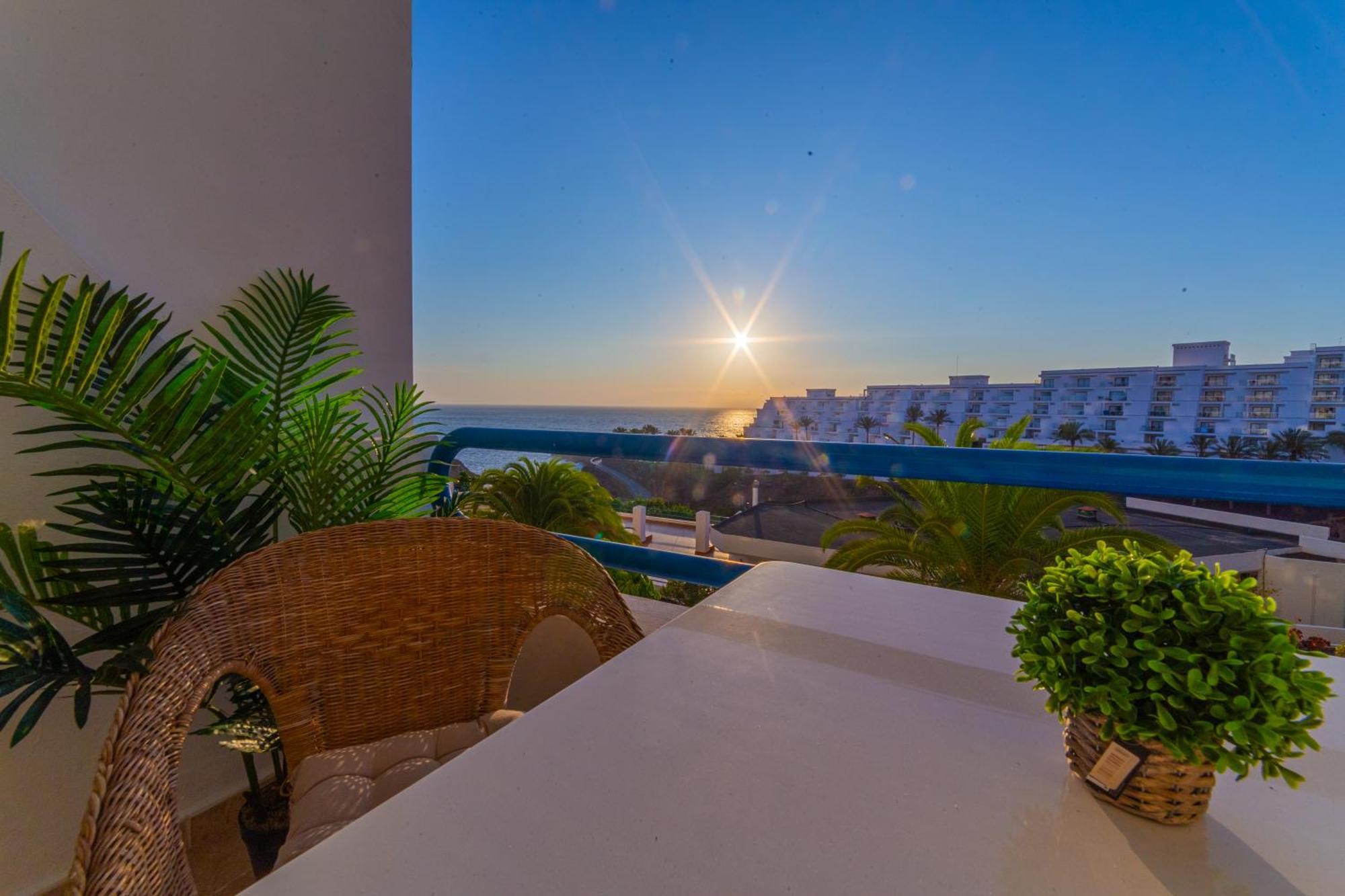 Sunset Escape Apartment Playa Paraiso  Ngoại thất bức ảnh